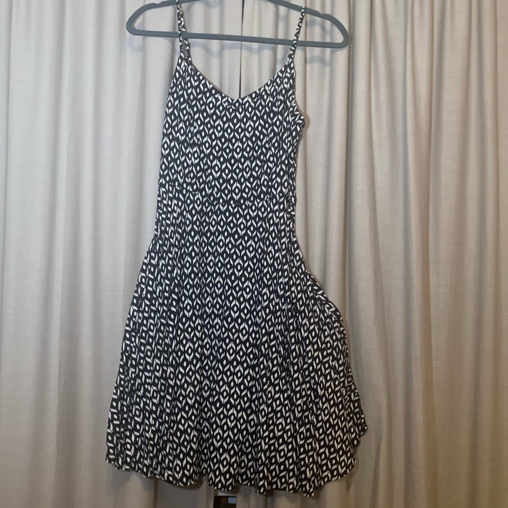 Black and white print dress